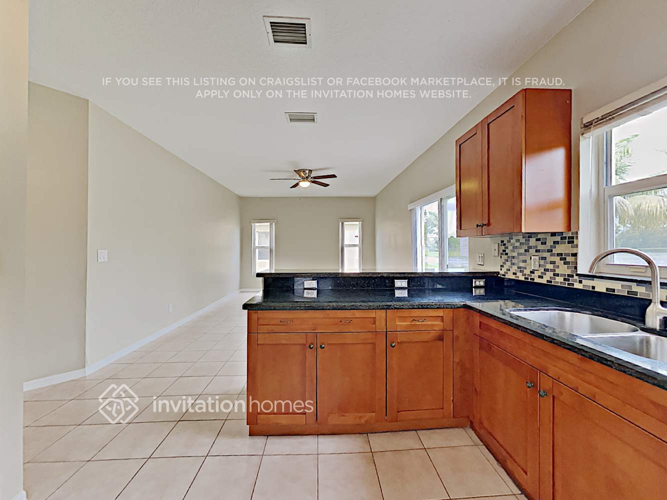 Building Photo - 1382 SW 106th Ave