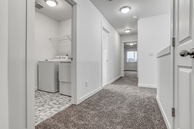 Building Photo - Modern Living in the Heart of Ridgefield: Quartz Finishes & Open-Concept Charm