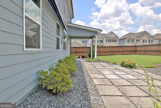 Building Photo - 8077 Rudder Cir