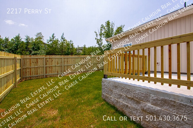 Building Photo - 2217 Perry St