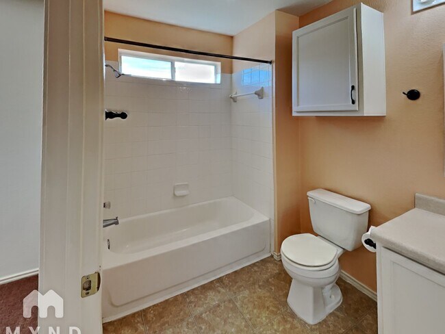 Building Photo - 18624 Great Falls Dr