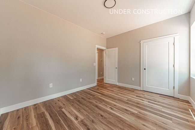 Building Photo - Brand New Woodland Park Townhome!