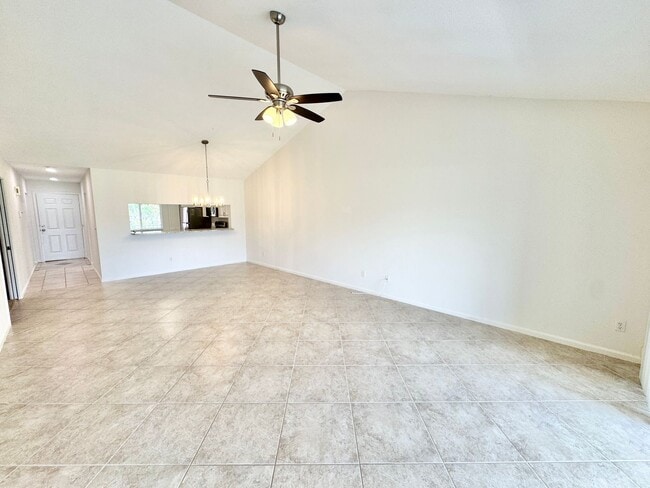 Building Photo - ** ROYAL WOOD ** 2 + DEN / 2 BATH - CONDO ...