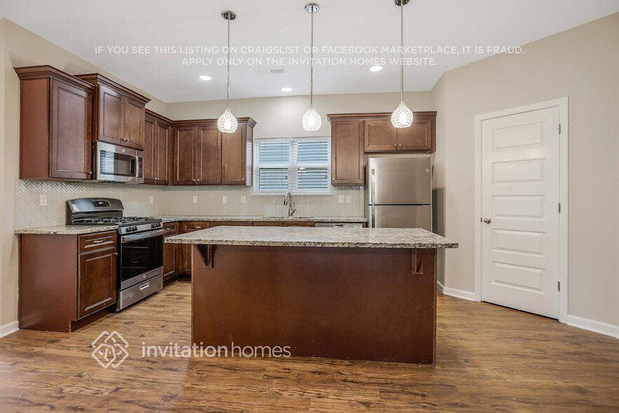 Building Photo - 2718 Trebek Ct
