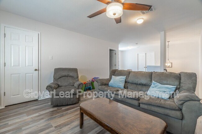 Building Photo - 9715 Justice Ln