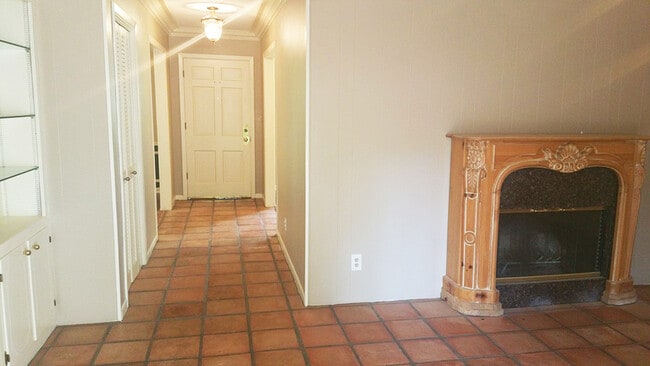 Building Photo - Nordberg 542