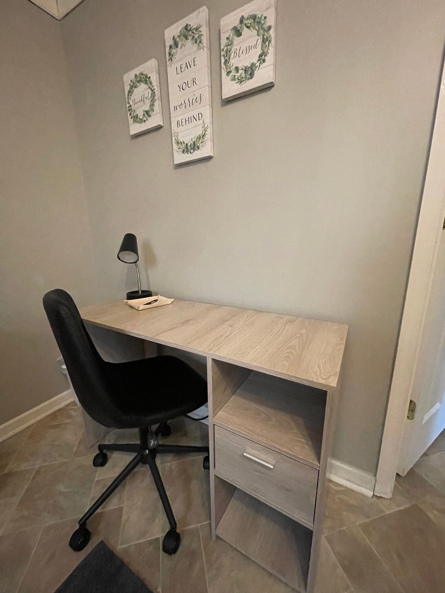 Building Photo - 220 Pearson Dr