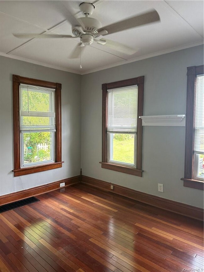 Building Photo - 20 Van Buren St