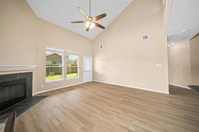 Building Photo - 6146 Sierra Springs Ln