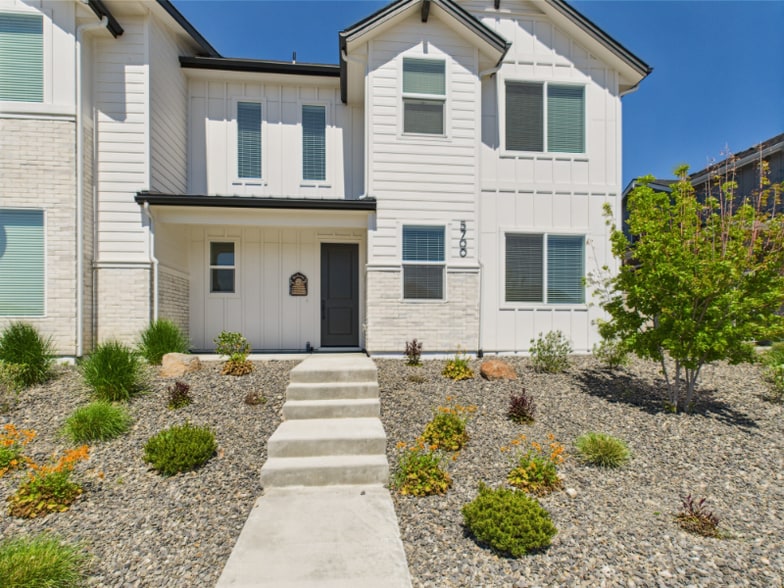 Building Photo - 5700 W Elk Trail St