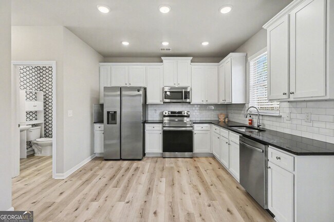 Building Photo - 100 McGinnis Cir