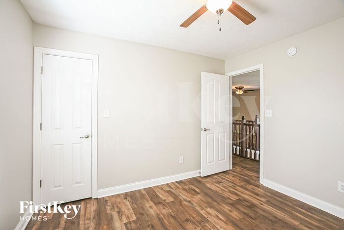 Building Photo - 1049 Arabian Way