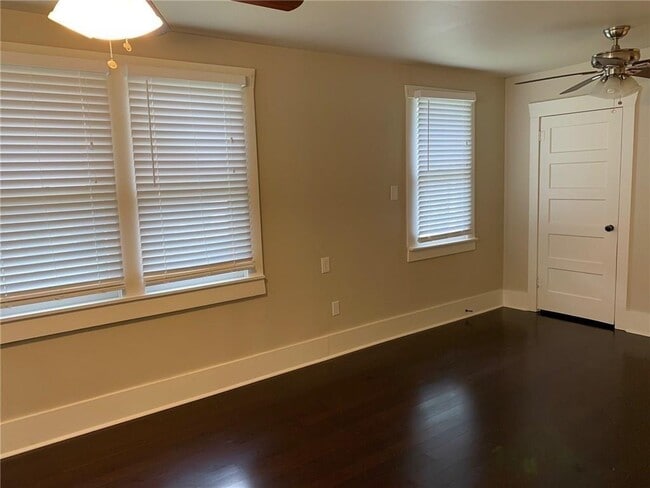 Building Photo - 1002 Forest St