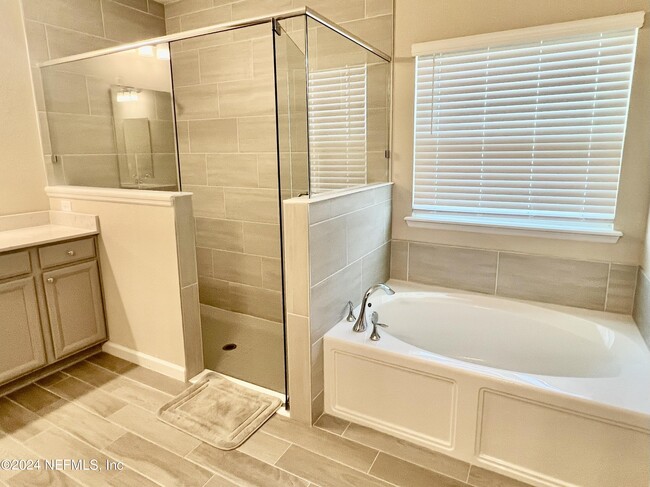 Building Photo - 7512 Chervil St