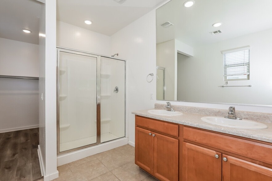 Building Photo - 7004 E Aerie Way
