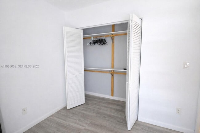 Building Photo - 4306 SW 131st Ave