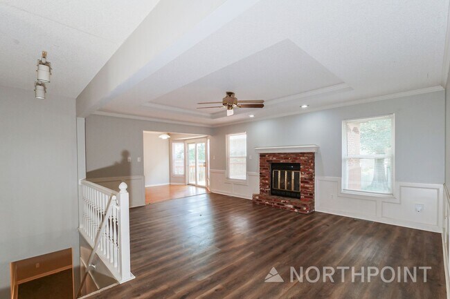 Building Photo - 3 BR/3BA | Newly Renovated Single Family Home | 2-Car Covered Parking | Spacious Deck!