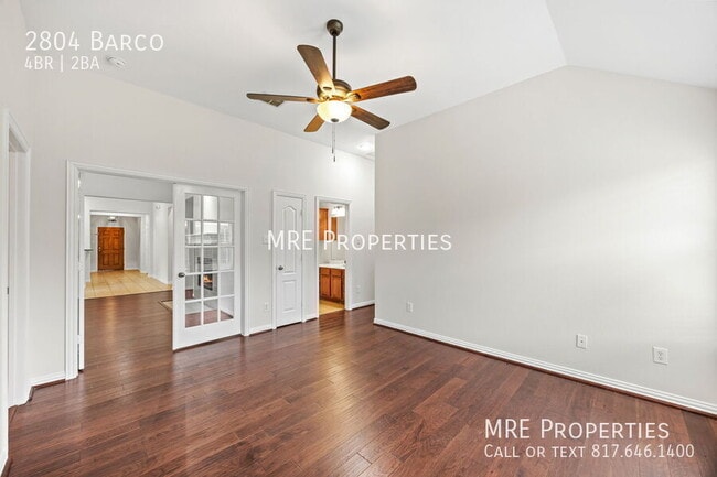 Building Photo - 2804 Barco