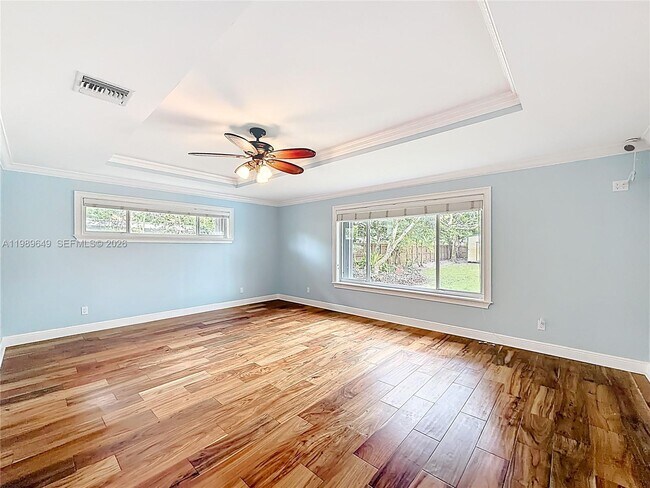 Building Photo - 4330 SW 7th St