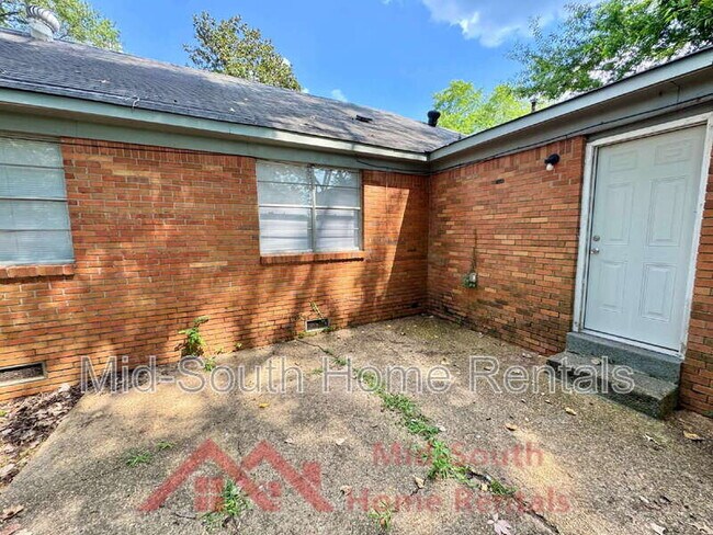 Building Photo - 5157 Horn Lake Rd