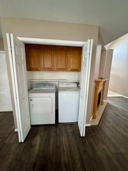 Building Photo - 3054 Cherrywood Dr