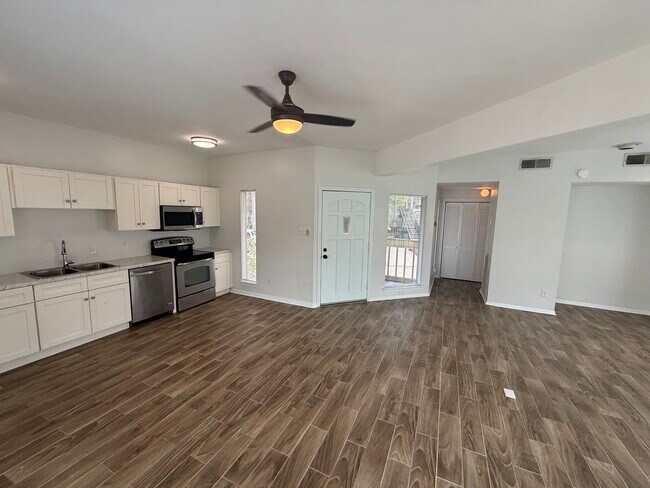 Building Photo - April Villas Triplex