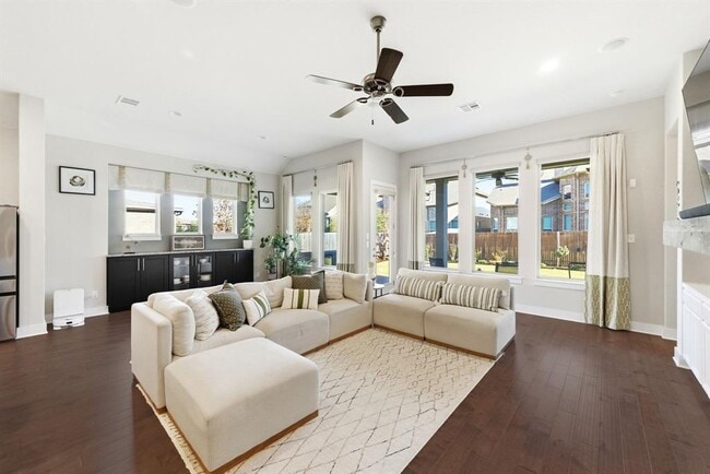 Building Photo - 108 Leon Loop