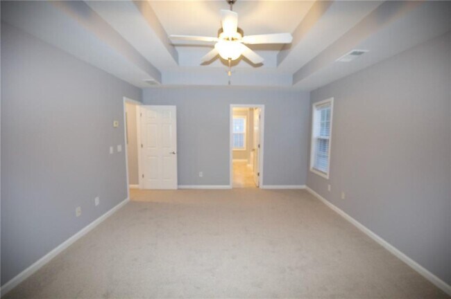 Building Photo - 7897 The Lakes Point