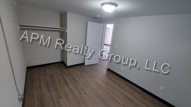 Building Photo - Newly renovated apartments! 50% off first month
