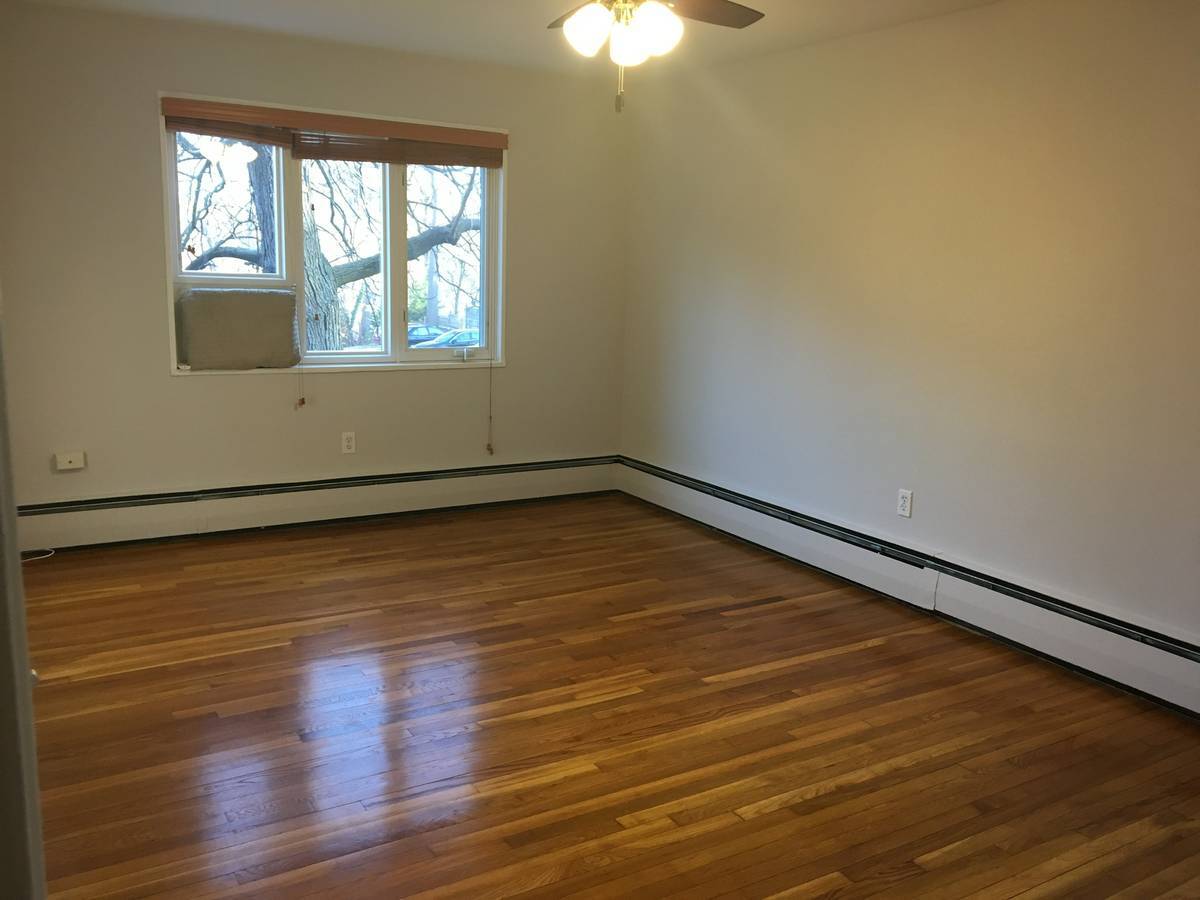 Second Bedroom - 111 Lee Avenue