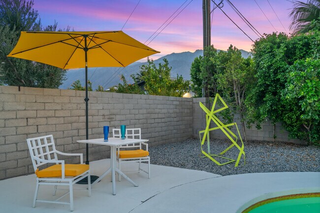 Building Photo - 2627 N Cerritos Rd