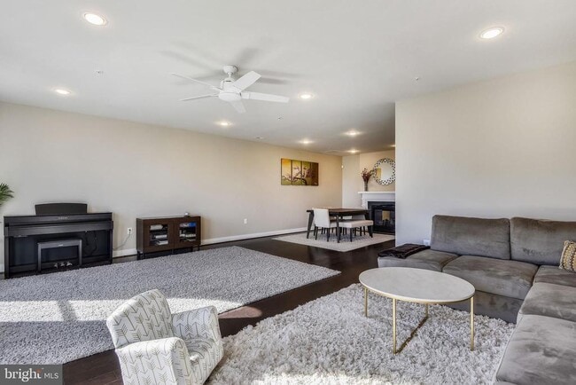 Building Photo - 1222 Main Line Blvd