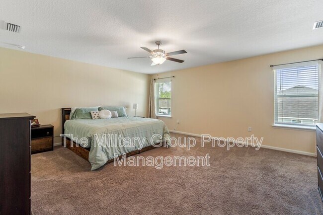 Building Photo - 2522 Lantana Ln