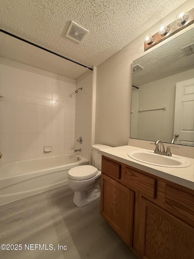 Building Photo - 2509 Otter Totem Ct