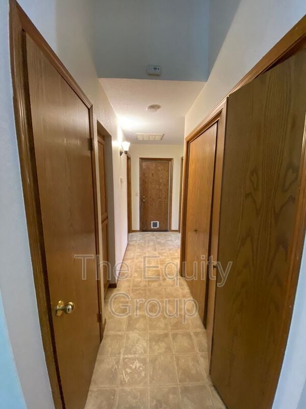 Building Photo - 1348 E Ferguson Ct