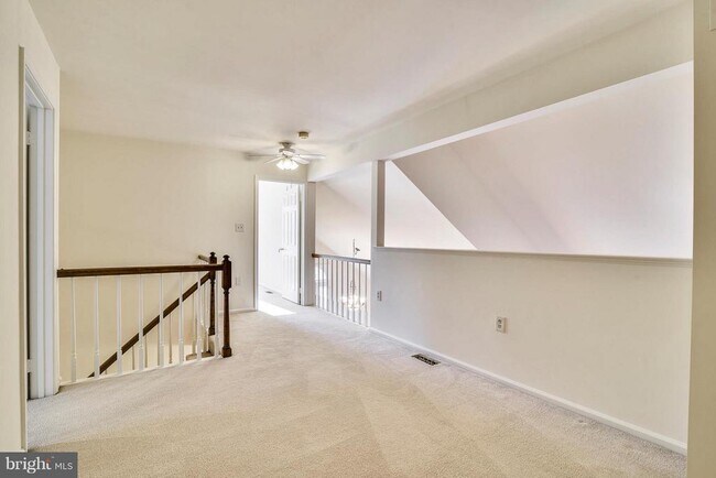 Building Photo - 3023 Oakton Meadows Ct