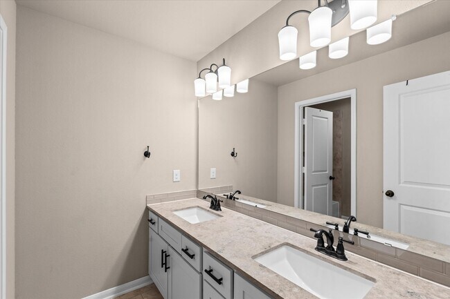 Building Photo - 14731 Breyana Park Ln