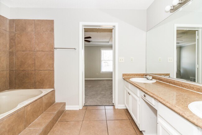 Building Photo - 7126 Abbey Cove