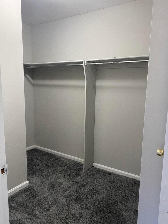 Building Photo - 669 W Main St