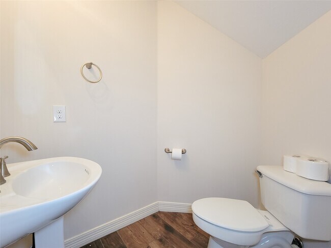 Building Photo - 5306 Pebble Way Ln