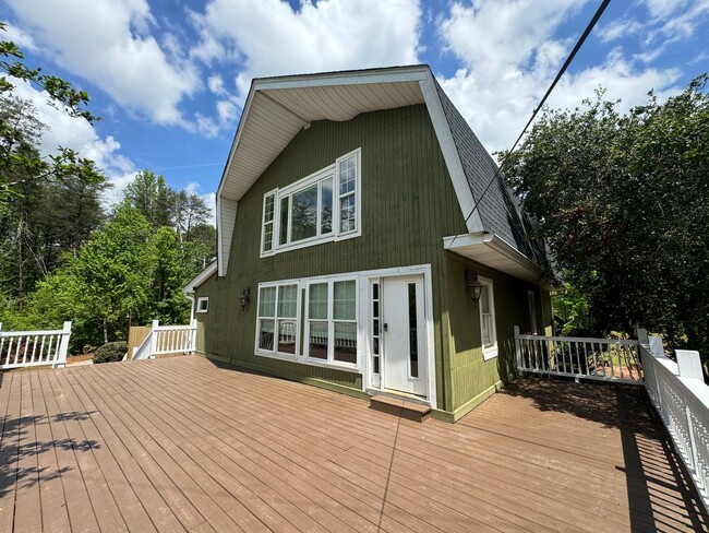 Building Photo - 2911 Auraria Rd