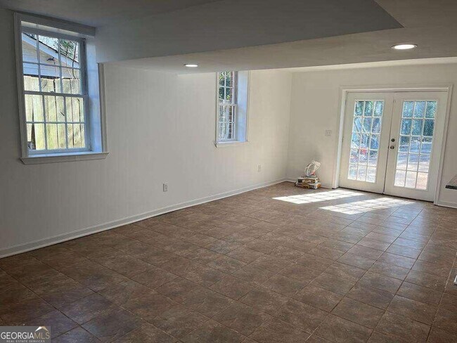 Building Photo - 3246 Mar Lanta Dr