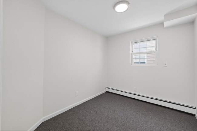 Building Photo - 147-20 226th St