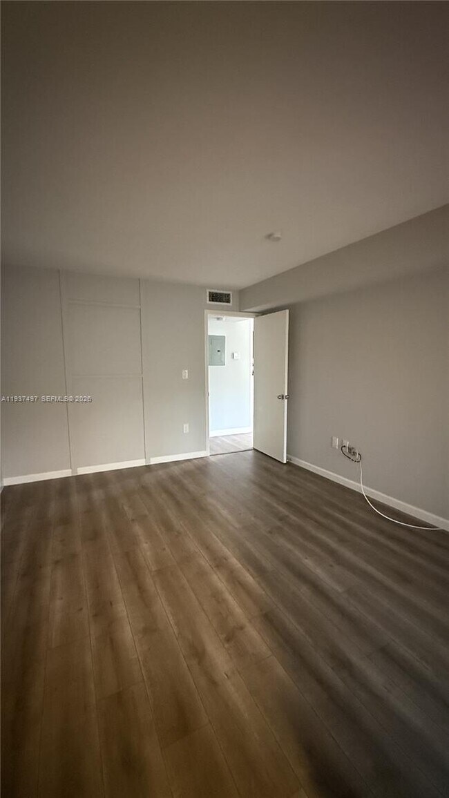 Building Photo - 2642 NW 33rd St