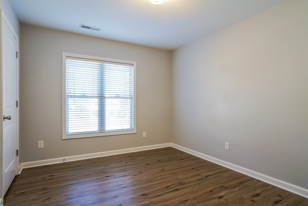 Building Photo - 115 Oakdale Ave