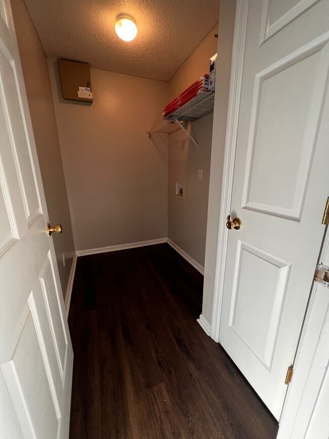 Building Photo - 1229 Langston Ln