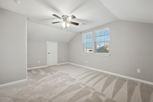 Building Photo - 3803 Zephyr St