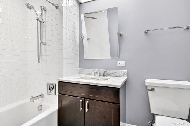 Building Photo - 225 Stanley Ave