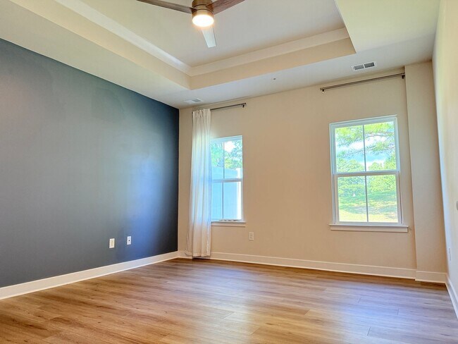 Building Photo - Coastal Luxury Living in River Run – Minut...