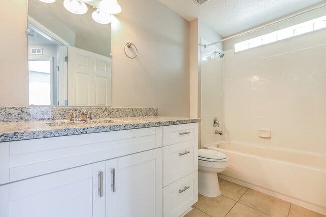 Building Photo - 7541 Oxford Garden Cir